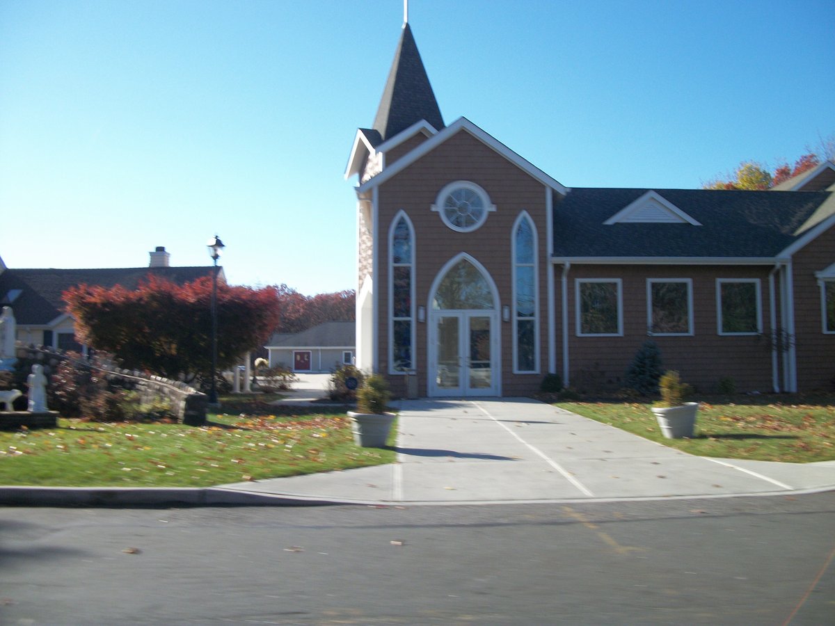 Medford, NY - Fitxer:Saint Sylvester's in Medford, NY.JPG - Viquipèdia, l'enciclopèdia  lliure